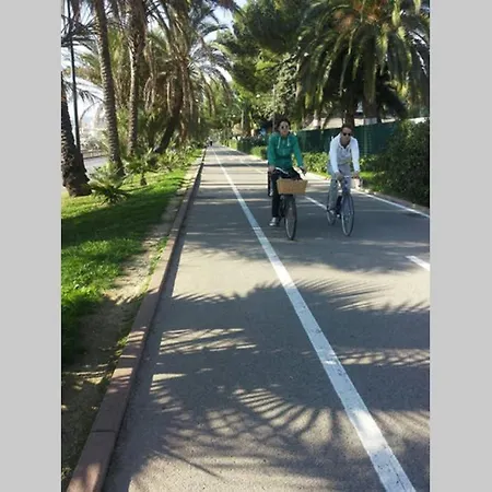 Будинок відпочинку Monolocale Con Giardino 100mt/mare *