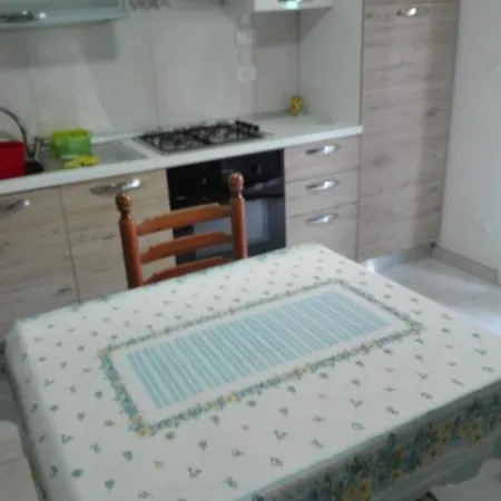 Будинок відпочинку Monolocale Con Giardino 100mt/mare